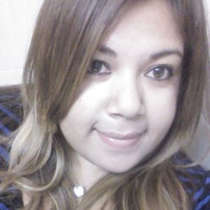 Meet your Posher, Roxana